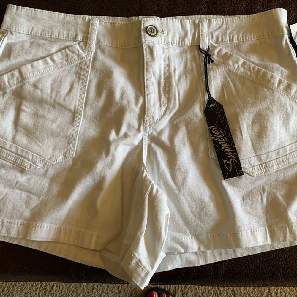 White Women's Shorts